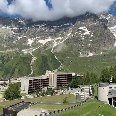 Cervinia In Out - Spacious Apartament